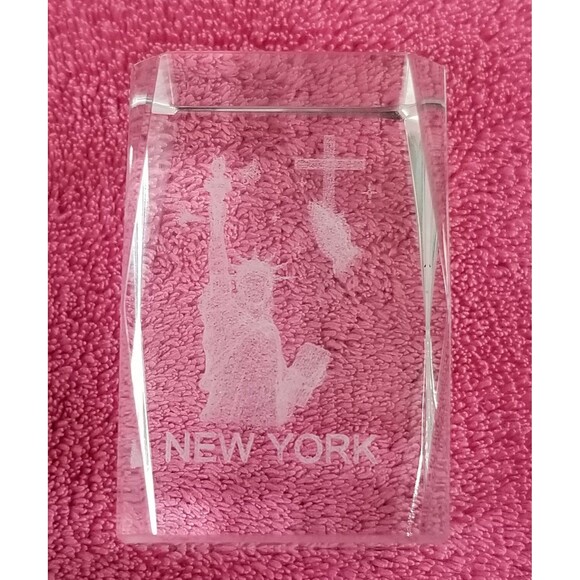 New York laser etched crystal paperweight praying hands cross & statue of libert - Picture 1 of 9